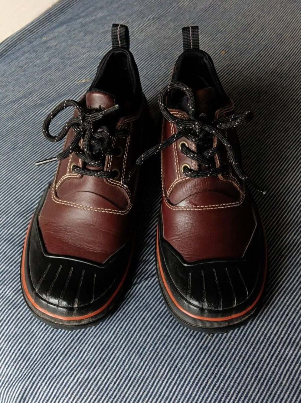 Clarks Vintage Brown Leather Duck Style Low Ankle Boots